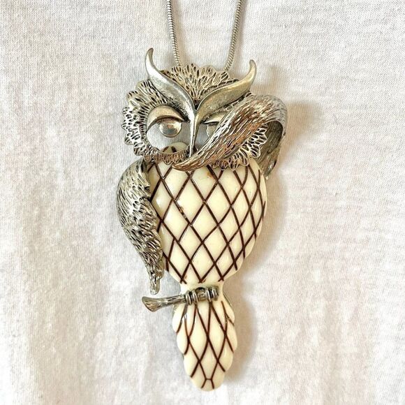Vintage Owl Necklace 4.5 Inch Pendant 31 Inch Silver Tone Snake Chain - Picture 16 of 16
